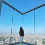 Focus Jirakul Instagram - ❶ SHIBUYA SKY #10จุดใหม่ในโตเกียวที่ต้องไป อยากจะบอกว่าวิวสวยมากกกกกกกก จากจุดที่เรายืนแทบจะเห็นรอบทั้งโตเกียวแบบ 360 องศา มุมถ่ายรูปเยอะมาก ลองแวะมาถ่ายรูปกับท้องฟ้า ตัดกับเมืองโตเกียวดู สวยแบบเสียววาบจริงๆ สูงมากกกกกก!!! #TokyoTokyo