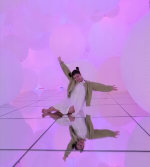 Focus Jirakul Instagram - ❾ teamLab Planets
ใครสายถ่ายรูป พลาดไม่ได้ ด้วยประการทั้งปวง สวยแบบทุกมุมจริงๆ อยู่ทั้งวันก็ยังไหว มุมถ่ายรูปเยอะมากกก เป็นงานศิลปะที่เปิดหลายการรับรู้จริงๆกระซิบบอกอีกอย่าง กลิ่นด้านใน ที่นี่เค้าบอกว่าเป็นกลิ่นอวกาศ ยืนยันจากนาซ่าจ้า! ใครอยากดมกลิ่นอวกาศ แวะมาดมได้เด้ออ!!!!

#10จุดใหม่ในโตเกียวที่ต้องไป
#TokyoTokyo