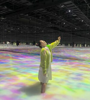 Focus Jirakul Instagram - ❾ teamLab Planets
ใครสายถ่ายรูป พลาดไม่ได้ ด้วยประการทั้งปวง สวยแบบทุกมุมจริงๆ อยู่ทั้งวันก็ยังไหว มุมถ่ายรูปเยอะมากกก เป็นงานศิลปะที่เปิดหลายการรับรู้จริงๆกระซิบบอกอีกอย่าง กลิ่นด้านใน ที่นี่เค้าบอกว่าเป็นกลิ่นอวกาศ ยืนยันจากนาซ่าจ้า! ใครอยากดมกลิ่นอวกาศ แวะมาดมได้เด้ออ!!!!

#10จุดใหม่ในโตเกียวที่ต้องไป
#TokyoTokyo