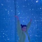 Focus Jirakul Instagram - ❾ teamLab Planets ใครสายถ่ายรูป พลาดไม่ได้ ด้วยประการทั้งปวง สวยแบบทุกมุมจริงๆ อยู่ทั้งวันก็ยังไหว มุมถ่ายรูปเยอะมากกก เป็นงานศิลปะที่เปิดหลายการรับรู้จริงๆกระซิบบอกอีกอย่าง กลิ่นด้านใน ที่นี่เค้าบอกว่าเป็นกลิ่นอวกาศ ยืนยันจากนาซ่าจ้า! ใครอยากดมกลิ่นอวกาศ แวะมาดมได้เด้ออ!!!! #10จุดใหม่ในโตเกียวที่ต้องไป #TokyoTokyo