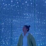 Focus Jirakul Instagram - ❾ teamLab Planets ใครสายถ่ายรูป พลาดไม่ได้ ด้วยประการทั้งปวง สวยแบบทุกมุมจริงๆ อยู่ทั้งวันก็ยังไหว มุมถ่ายรูปเยอะมากกก เป็นงานศิลปะที่เปิดหลายการรับรู้จริงๆกระซิบบอกอีกอย่าง กลิ่นด้านใน ที่นี่เค้าบอกว่าเป็นกลิ่นอวกาศ ยืนยันจากนาซ่าจ้า! ใครอยากดมกลิ่นอวกาศ แวะมาดมได้เด้ออ!!!! #10จุดใหม่ในโตเกียวที่ต้องไป #TokyoTokyo