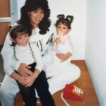Foquinha Instagram - sorte a minha ter uma mãe tão parceira (e estilosa haha!) desde de 1987 ❤️ feliz dia das mães para todas!
