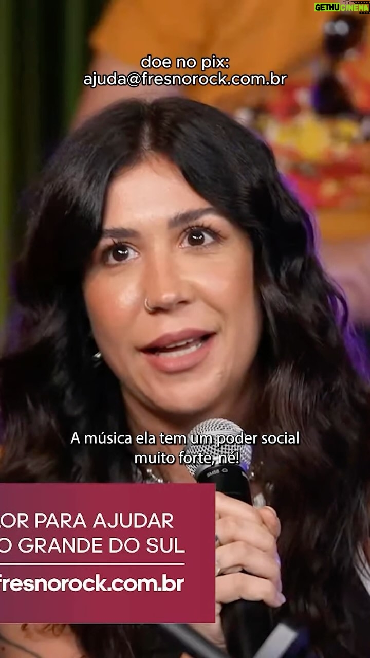 Foquinha Instagram - Participei da live beneficente organizada pela @fresnorock e @podpah (e doando tbm!)! Muito importante essa iniciativa e união em prol das vítimas da tragédia do RS! Bora seguir doando e divulgando informações sobre tudo! O pix segue rolando: ajuda@fresnorock.com.br