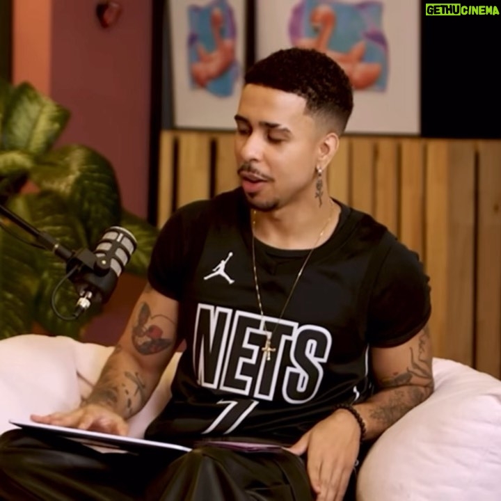 Foquinha - 26.7K Likes - Pack Foquinha Entrevista para contar que: VOLTAMOS ESSA QUINTA-FEIRA, DIA 22, 12h! QUEM GOSTOU DÁ UM GRITO 🗣️ E me conta: qual desses momentos é o seu preferido?