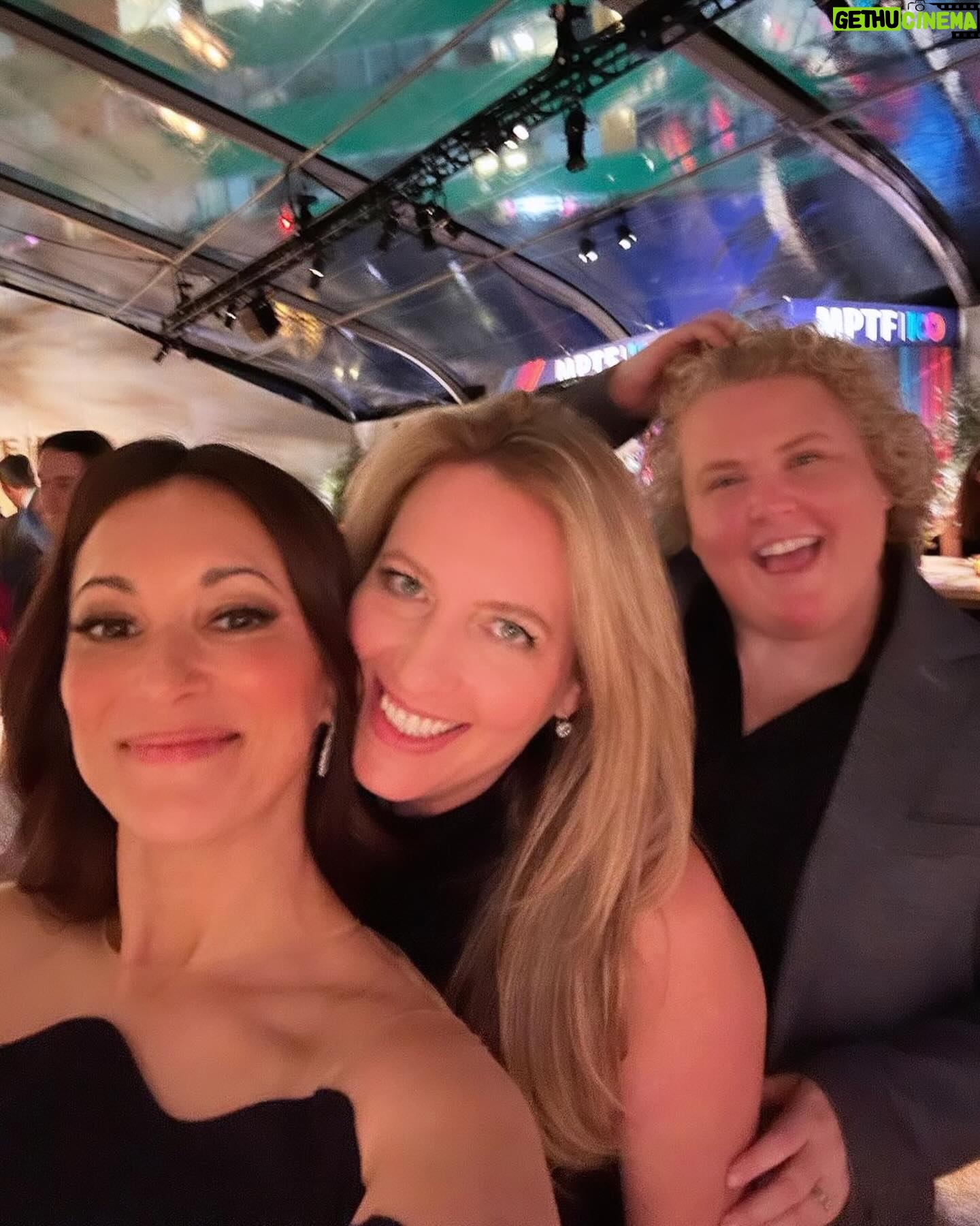 Fortune Feimster - 15.4K Likes - Felt like prom weekend in LA with all the award shows popping back up. Super fun running into friends who were all looking so handsome.