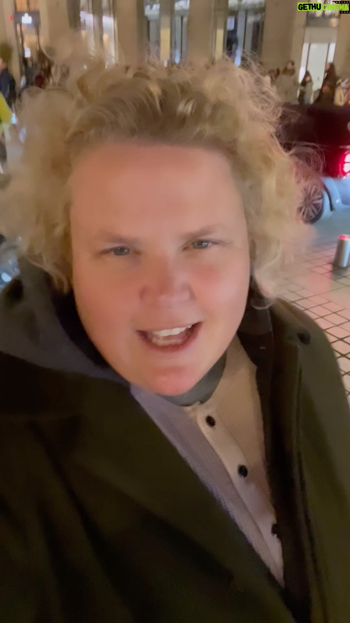 Fortune Feimster - 12.9K Likes - A quick stop into Paris before my shows in London and Amsterdam. We stumbled upon couture fashion week and I fit right in. #fashion
(London & Amsterdam…ticket link in my stories)