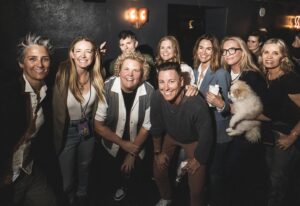 Fortune Feimster Instagram - Los Angeles! Thank you so much for a magical night. Touring can be lonely so it was really cool getting to share this show with my friends. And being able to experience all the joy in that room with everyone. Had a surprise drop in by my Handsome pal Tig Notaro. Great sets by @zachnoetowers and @caitlinpeluffo. All started here in LA at the Comedy Store 17 years ago. Another beautiful full circle moment. 📷 @justoffthesix
