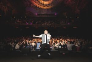 Fortune Feimster Instagram - Los Angeles! Thank you so much for a magical night. Touring can be lonely so it was really cool getting to share this show with my friends. And being able to experience all the joy in that room with everyone. Had a surprise drop in by my Handsome pal Tig Notaro. Great sets by @zachnoetowers and @caitlinpeluffo. All started here in LA at the Comedy Store 17 years ago. Another beautiful full circle moment. 📷 @justoffthesix