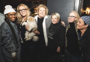 Fortune Feimster Instagram - Los Angeles! Thank you so much for a magical night. Touring can be lonely so it was really cool getting to share this show with my friends. And being able to experience all the joy in that room with everyone. Had a surprise drop in by my Handsome pal Tig Notaro. Great sets by @zachnoetowers and @caitlinpeluffo. All started here in LA at the Comedy Store 17 years ago. Another beautiful full circle moment. 📷 @justoffthesix