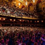 Fortune Feimster Instagram – Finally got a chance to go through my Chicago Theatre pics. Such a beautiful night in the most gorgeous theater. I had a blast. Thank you Chicago for the love you showed me, Biggie and Jax. It’s a special place for all of us ❤️❤️
📷 @kate_scott_photography