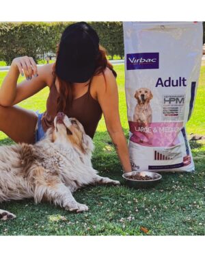 Francini Amaral Instagram - 🐶❤️

Hace un mes mis cachorros empezaron a comer Virbac…

Es un alimento francés , alto en proteína, bajo en carbohidratos y con un perfil preventivo de enfermedades...

Les gusta tanto que tb lo utilizo como premio ❤️