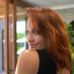Francini Amaral Instagram - Bienvenida a la Familia @franciniamaral 🥰 . . . #enriquelopezestudio #peluqueria #bronceatupelo #mitendencia