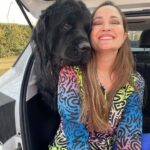 Francini Amaral Instagram - Que difícil y triste va ser escribir este post. Santo falleció en la madrugada y tengo el corazón roto. El alma partida en pedazos… no me conformo … Tan noble, tan compañero, tan baboso, tan buen perro… 7 años de mucho amor … nos dejaste millones de lindos recuerdos … Somos muchos los que lloramos tu partida Santito… eras único!!! Ahora puedes jugar con tu hermano Romeo y tu chica Boo… Te extraño y te extrañaré siempre … Te amo Santito