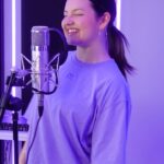 Francisca Aronsson Instagram - Cover “La niña de la escuela” de la preciosa y talentosa @lolaindigo 🩷 Productor musical: @benjiburga Videografos: @nathan_tesse @mathias_3.jpg Director : @finstorino Edición: @ximenamaticorena_