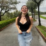 Francisca Aronsson Instagram – Perritos mojados en Santander… 🫠 🌧️