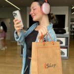 Francisca Aronsson Instagram - Con mi nuevo iPhone de iShop tengo una verdadera experiencia y personalidad. Adquiere el que más te guste en sus tiendas físicas o en la tienda online. 💕💕 Y ¿tú que con que personalidad te identificas? ¿Sospechas cual soy yo? #MásCercaDeTi: Los mejor de Apple en iShop. Dispositivos de alta calidad con un sistema operativo fácil de usar, una gran variedad de aplicaciones disponibles y una reputación muy buena con respecto a seguridad, garantía extendida o “Trade In” (deja tu iPhone antiguo y recibe un descuento como parte de pago). #Telefonazo #publicidad