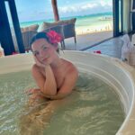 Francisca Aronsson Instagram – En el caribe soy feliz jjijijiji 🌊 🌴…