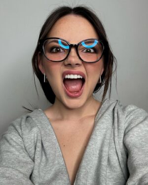 Francisca Aronsson Instagram - Caras y muecas . 👀😆🤓