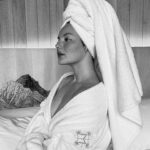 Francisca Aronsson Instagram – Recreando escenarios que me recuerdan mi baby era pero más grande jajaja 🤍

@hotelmagnoliacl
#Publicidad