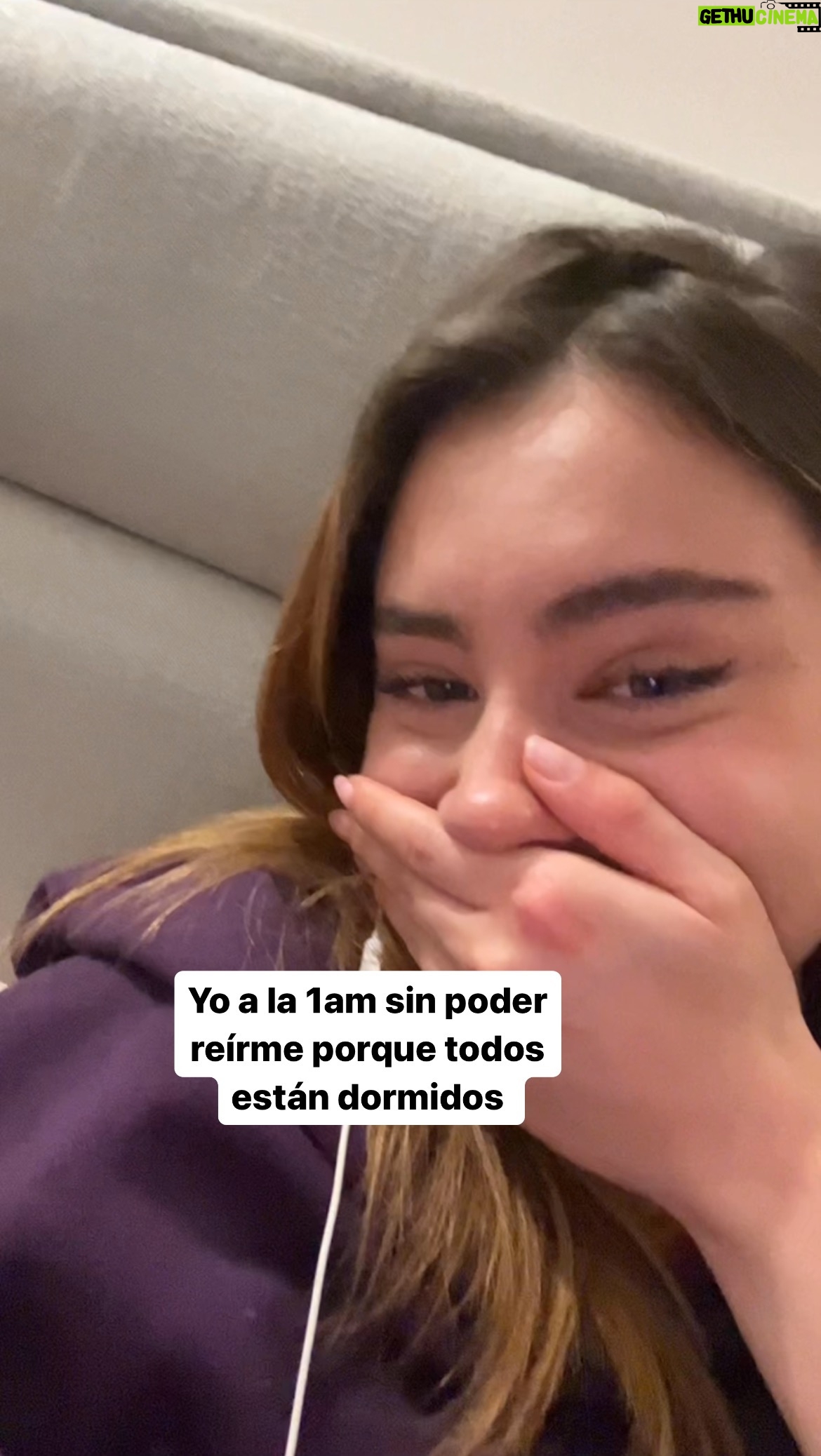 Francisca Estevez Instagram - salir de fiesta? No quedarse viendo TikToks hasta la madrugada? si
