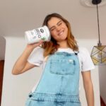 Francisca Estevez Instagram - Aquí les va una idea de almuerzo o cena con Yogurt Griego @alpina y pasta! 🥰 #SabeaAlpina 1. En una licuadora agrega: 1 taza de Queso Parmesano Alpina, 1 taza de Yogurt Griego Sabor Natural Alpina, 3-4 dientes de ajo, ralladura de 1/2 limón, jugo de 1/2 limón, 1/2 cucharadita de sal, 1/2 cucharadita de pimienta y 3 cucharadas de aceite de oliva 2. Mezclar hasta que quede cremoso 3. Cocina tu pasta 4. Cuando esté cocida saca tu pasta y colócala de nuevo en la olla. 5. Agrega la salsa que hicimos de yogurt griego y mezcla todo. 6. Sirve con más queso! ❤️ Es fácil, rápido y delicioso… quien dijo yo lo hago?! #Patrocinado