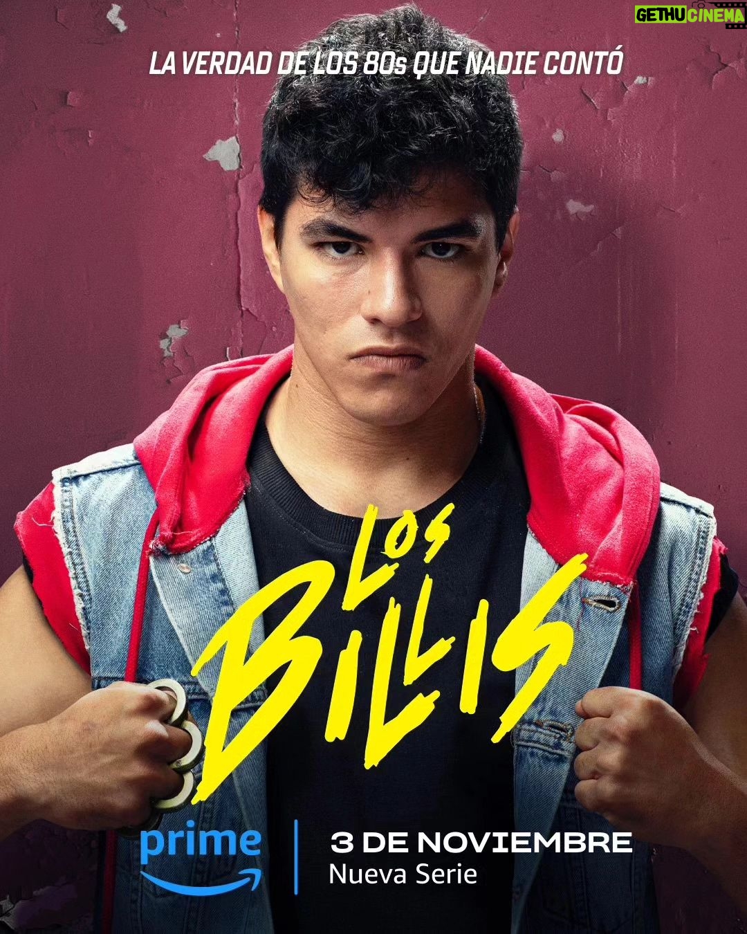 Francisca Estevez Instagram - Era mejor cambiarse de acera que toparse con ellos en la calle. 🏃🏽💨 #LosBillis, nueva serie este 3 de noviembre por #PrimeVideoLAT