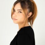 Francisca Estevez Instagram – Me llena de mucha alegría y agradecimiento saber que fui parte de estas 2 maravillosas producciones ♥️ y realmente agradecer a todas las personas detrás de “Eva” y de “Andrea”, que son la verdadera razón por la cual hoy recibo estas 2 nominaciones. 
Esto es un trabajo en equipo, y de verdad estas nominaciones son para cada una de las personas aportando de su talento, su disposición y de su trabajo fuerte. Gracias a @cao.jorge por la presentación tan espectacular!!! 😅 y especiales gracias a 
@matein_films @mariagamboa @pipecanoibanez @actorandmanager @premiosindiacatalina @dagogarciadgp @agstudioslatam @danielydiego_ @happycastinghouse @emmanuelrestrepozapata @julian.zuluagamunoz @primevideolat @netflixcolombia ♥️