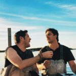 Francisco Saavedra Instagram – Cosechando Ostras en Coffin Bay. Seguimos viajando y haciendo para ustedes la nueva temporada de #SociosPorElMundo3