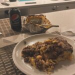 Francisco Saavedra Instagram - Buenas noches, pastel de choclo mas Pepsi Jajajaja Se le puede pedir algo más a la vida ? Jajaja Amo . Que tengan todos una preciosa semana ❤️