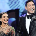 Francisco Saavedra Instagram - Elegantes y con brillantes detalles: Así fue el look de los animadores de Viña2024 en la segunda noche festivalera💫 ¡Soñados! 🤩✨ El festival latino más grande del mundo #Viña2024 ⭐🤩 Del domingo 25 al viernes 1 de marzo 🗓️ #Viña2024 🎤 La energía que nos levanta por las pantallas de #Canal13 y todas sus plataformas 📲💻📺