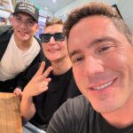 Francisco Saavedra Instagram - Día 0 Paseando por Melbourne y mañana camino a Filipinas para comenzar el Rodaje de #SociosPorElMundo3 hoy conocimos lugares preciosos y comimos un hot dog de camarones