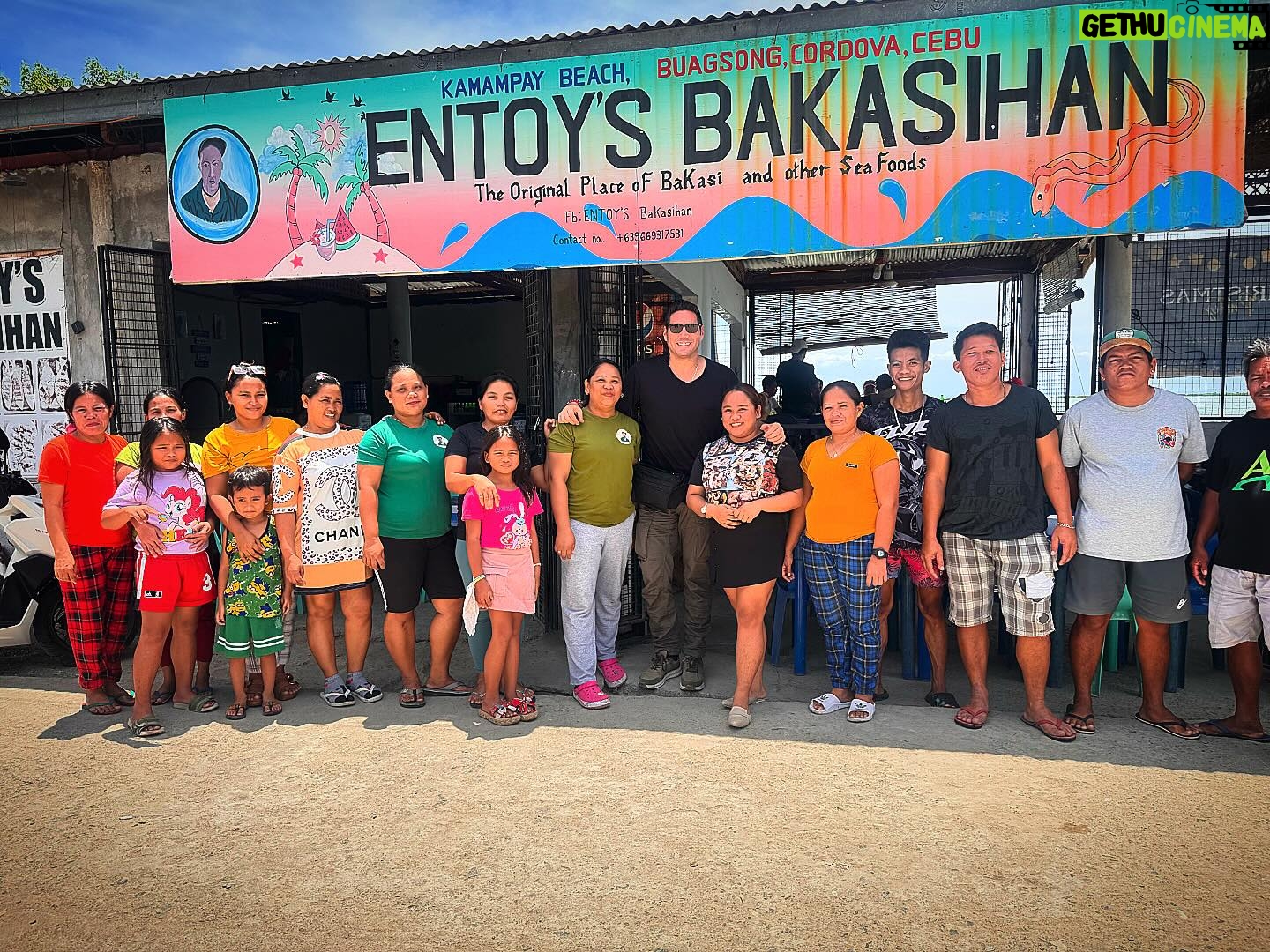 Francisco Saavedra Instagram - Filipinas tiene sus encantos gastronómicos escondidos en sus rincones. Pronto lo verá en #SociosPorElMundo3