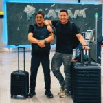 Francisco Saavedra Instagram – Partimos nuevamente esta aventura juntos ❤️ 
Socios por el mundo 3.0 🌏 A que parte del mundo creen que vamos?👀

#sociosporelmundo  #socios #amigos😍