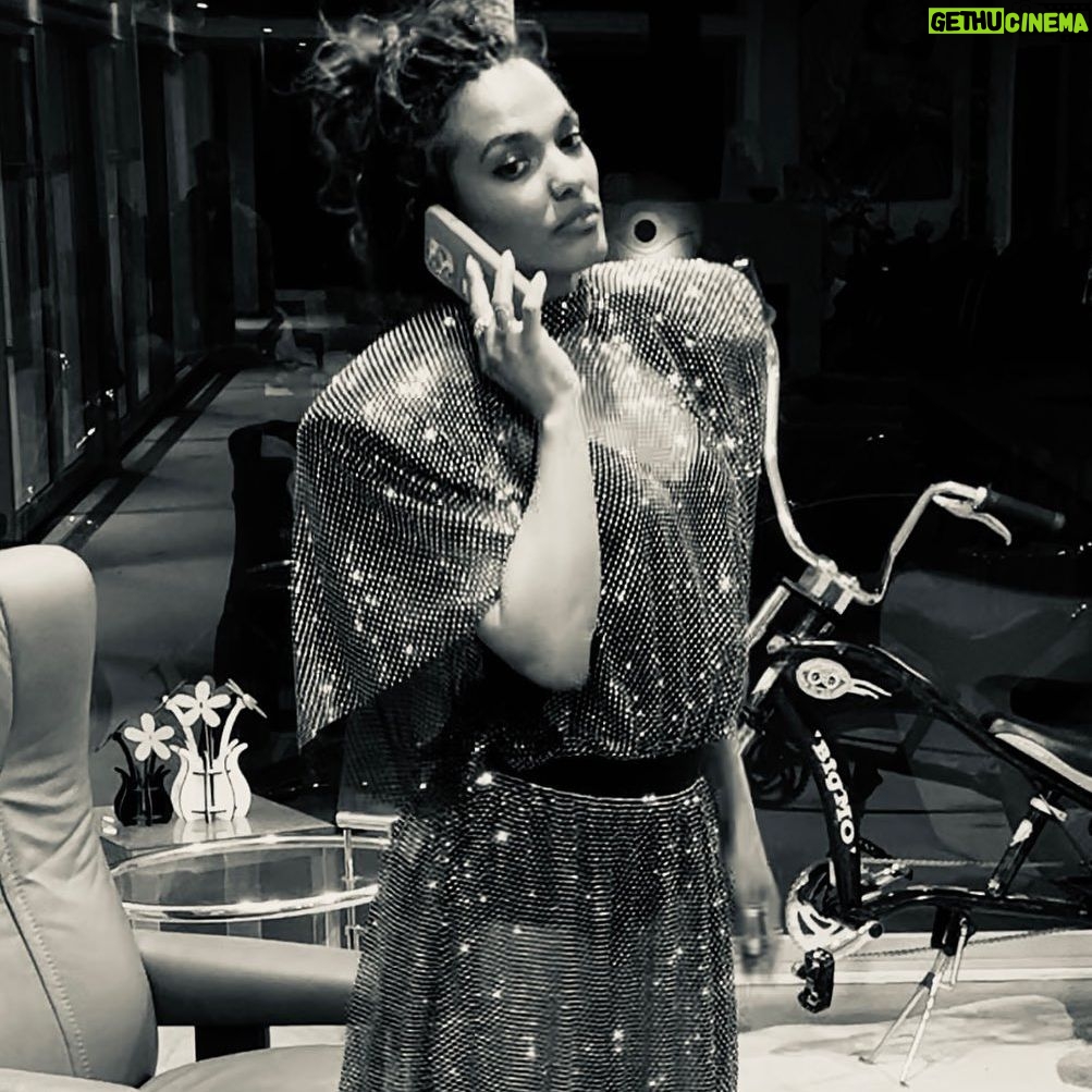 Freema Agyeman Instagram - Styled at Villa Margarita. #newzealand Dress @dolcegabbana Shoes @gucci 🖤🤍🪩