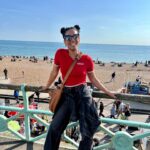Freema Agyeman Instagram - For those in the UK hope you made the most of our (one day!😆) of Bank Hol sun! 🇬🇧😂 Thank you Brighton!! 🏖️ And thanks to everyone for all the #Dreamland support! ❤️‍🔥 Looking forward to thanking some more of you in person over the coming weeks at @armageddonexponz & @walescomiccon!! Swipe for deets! See ya there!!! 🤘#mondaymusing