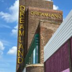 Freema Agyeman Instagram - Last episode of DREAMLAND tonight on Sky Atlantic 🥹 and we’re out with a bang! 💥👊💥 Thank you all who tuned/are tuning in and stay tuned those whose territories it hasn’t reached yet!! Hopefully sooooon! Awww gonna miss the Fambam! And fabulous Margs!! 🦩🍦🛼 Had a proper bubble!! #Dreamland #Margate #Trish #yogurtpot @skytv @nowtv