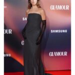Freya Allan Instagram – 🩶 @glamouruk 🖤 @albertaferretti @charlottetilbury