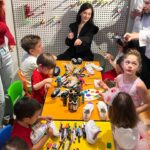 Fulya Zenginer Instagram – Geçtiğimiz 23 Nisan SuperKids ile inanılmaz keyifli bir etkinlik gerçekleştirdik.❤️ Minik katılımcı arkadaşlarımla birlikte Converse boyama atölyesinde buluştuk ve bir birinden keyifli anlar yaşandı.☺️ Sizinle de bu fotoğrafları paylaşmak istedim. Umarım bir sonraki aktivitemizde yeniden bir araya geliriz.
@superkidscomtr @converse.turkiye #işbirliği