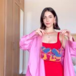 Fulya Zenginer Instagram – Alaçatı 2. Gün ❤️
Bebe bey uyurken bi takım kombin videoları çekildi nasıl olmuş? 😌