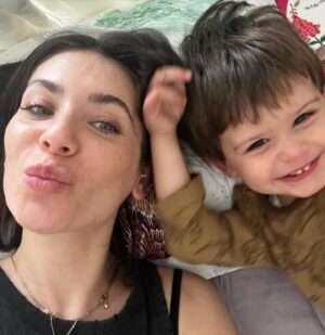 Fulya Zenginer Instagram - Haftanın salatası gelsin ❤️
Haftaya puanım 10 üzerinden 7.5 du 2.5 puanı bazı sebeplerden ötürü bi de çok hızlı geçtiği için kestim 🫠
Sizin haftanız 10 üzerinden kaçtı? 📌
#reklam