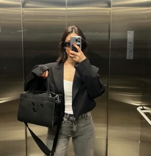 Fulya Zenginer Instagram - Haftanın salatası gelsin ❤️
Haftaya puanım 10 üzerinden 7.5 du 2.5 puanı bazı sebeplerden ötürü bi de çok hızlı geçtiği için kestim 🫠
Sizin haftanız 10 üzerinden kaçtı? 📌
#reklam