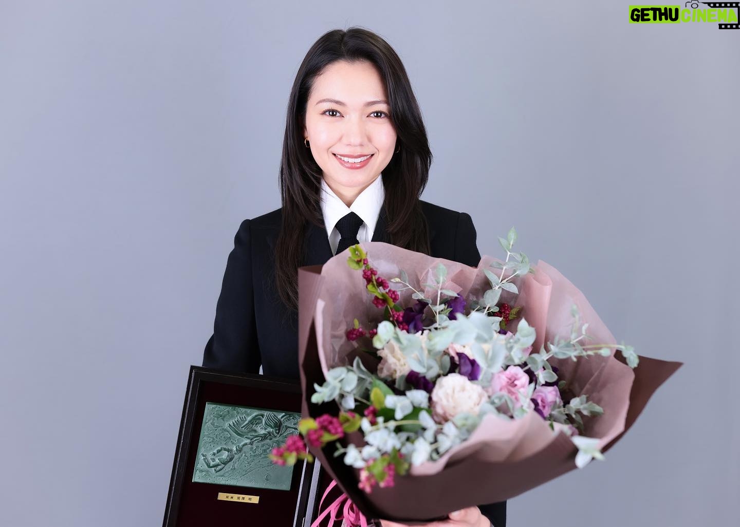 Fumi Nikaido - 38.9K Likes - ę ē»ćęćć«ć¦
ę„åć¹ćć¼ćę ē»å¤§č³
å©ę¼å„³åŖč³ćé ćć¾ććć
ććććØććććć¾ćļ¼
