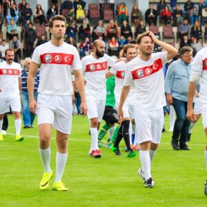 Furkan Palalı Instagram - Lösemili çocuklarımızın bir nebze sesi olabildiysek ne mutlu! Bu projenin bir parçası olmak gurur verici.  #birdileğimvar