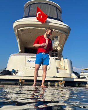 Furkan Palalı Instagram - Rötarlı dump 🙋🏼‍♂️💙