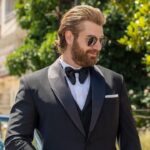 Furkan Palalı Instagram - Bugün son defa "Bir Zamanlar Çukurova"... Bu projeye iyi niyetle emek veren herkesin gönlüne sağlık , bizi hiçbir zaman yalnız bırakmayan seyircilerimize de çok teşekkür ediyorum. Yeni hikayelerde görüşmek üzere... Fikret Fekeli eyvallah 💫