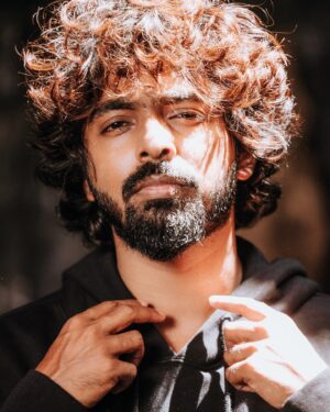 G. V. Prakash Kumar Instagram - Your heart is the size of an ocean. Go find yourself in its hidden depths - rumi 💫✨

Shot by @divinemethodphoto @soozanapvan