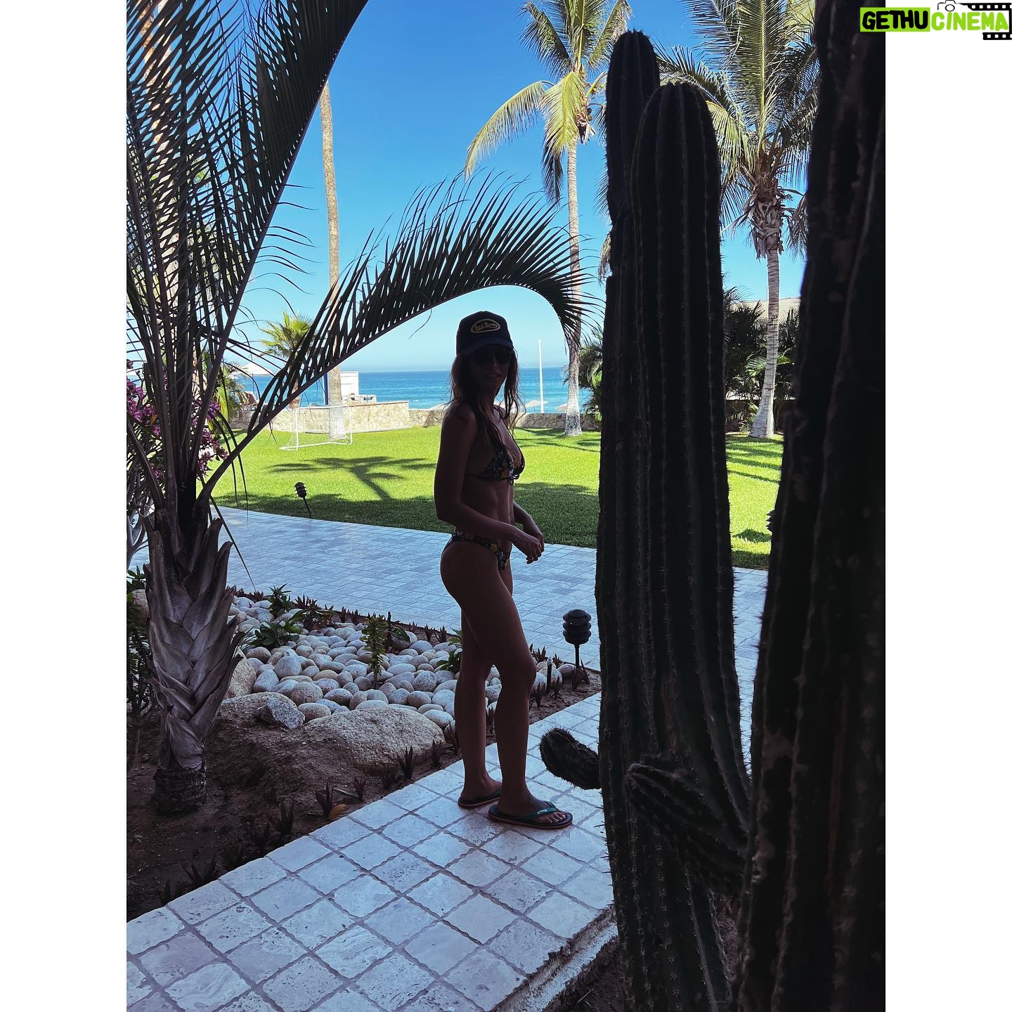 Génesis Rodríguez Instagram - Reporte de olas: Hay olas …