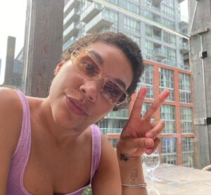 Génesis Rodríguez Instagram - Happy birthday to this beautiful human.  I am your fan forever. Voice of an angel, baby whisperer, goof, and incredible scene partner and made me laugh for the entirety of shooting. I am so grateful for our friendship @emmyraver  cheers to you !!