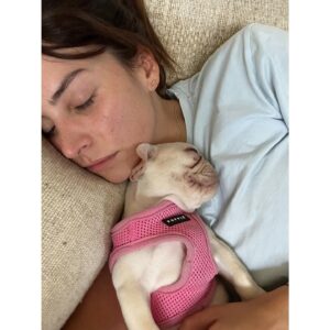 Génesis Rodríguez Instagram - Things I miss right now in no particular order
1. the bangs.
2. Charlie 
3. my guys
