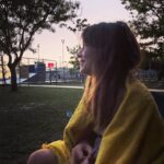 Gözde Mutluer Instagram - Havlu hertürlü hayat kurtarır. Sanırım yeni sabitim plaj havlusu oldu. Bugün @tugcekepp le kalamışta hasret giderdik, tuğçe çekti bunları.